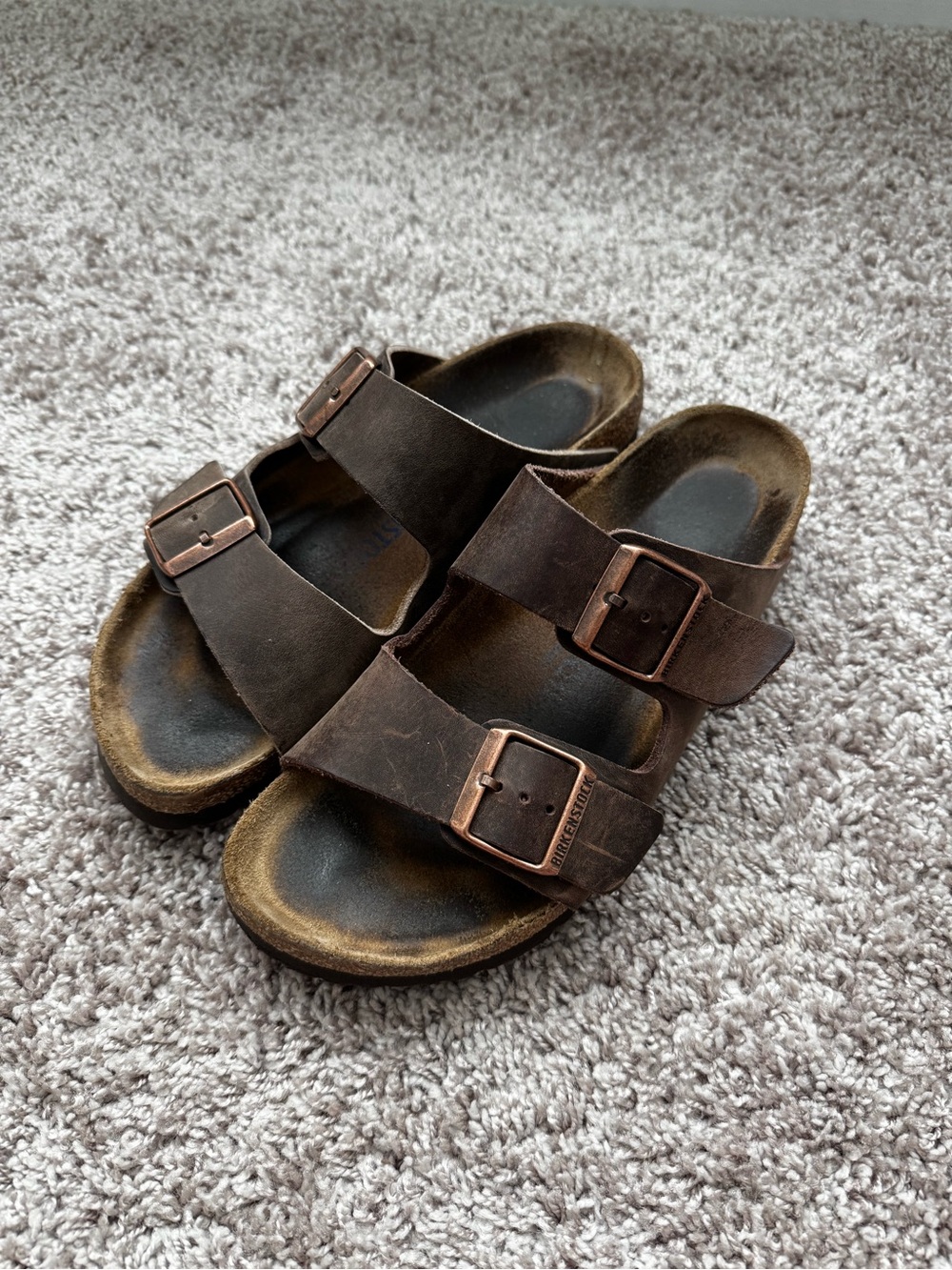 Birkenstock Arizona Soft Footbed Sandals 
Brown Habana Oiled Leather 39/8 Narrow